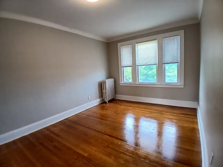327 Washington St #C2 — Photo 8