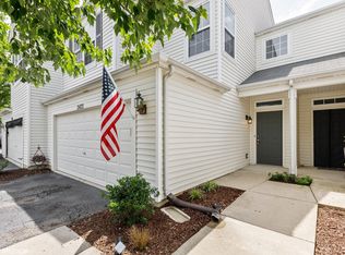 2422 Rocky Hill Cir, Joliet, IL 60432