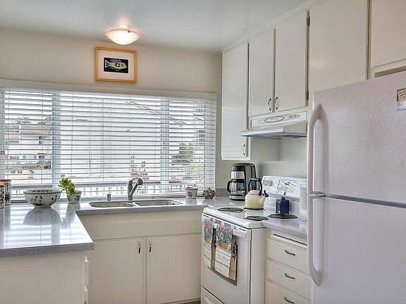 4th image of 5455 8th St Unit 29