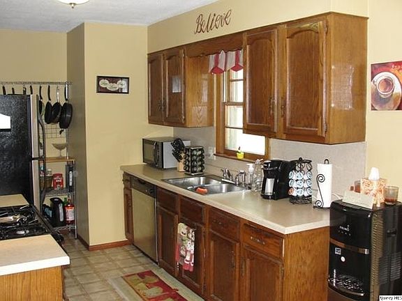 Home for Sale in Quincy, IL $123,900