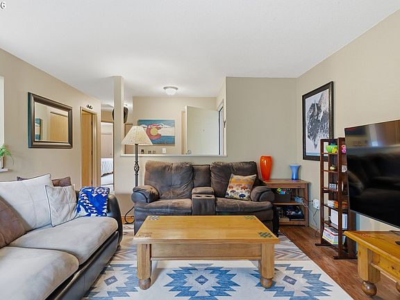 5th image of 10660 SW Davies Rd Unit 46