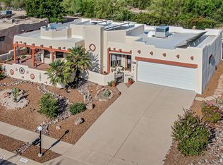 661 N Avenida Cipres, Green Valley, AZ 85614