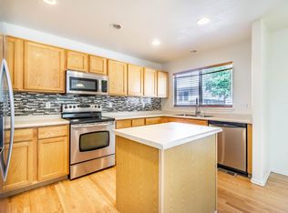 1218 S Beeler Ct, Denver, CO 80247