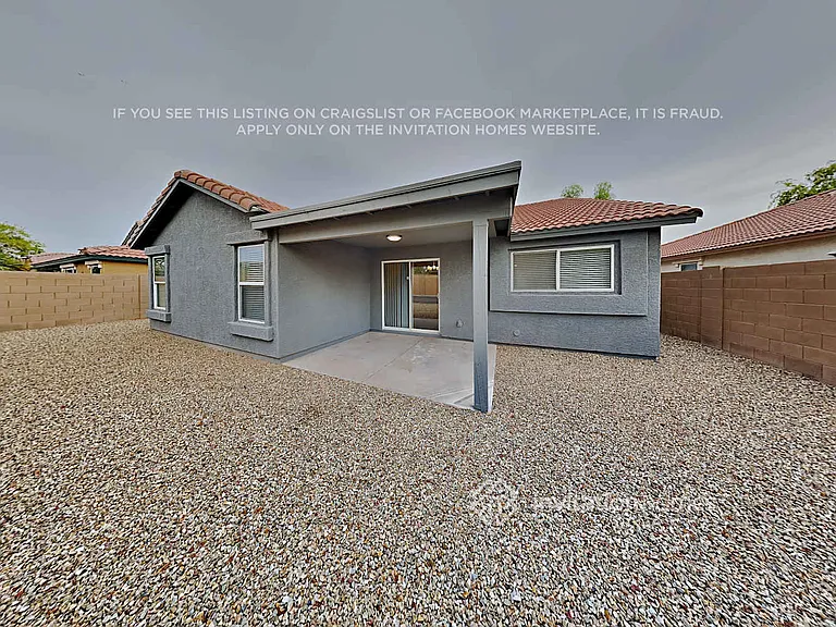 15164 W Adams St — Photo 17