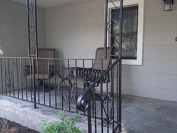 3rd image of 301 E Mason St