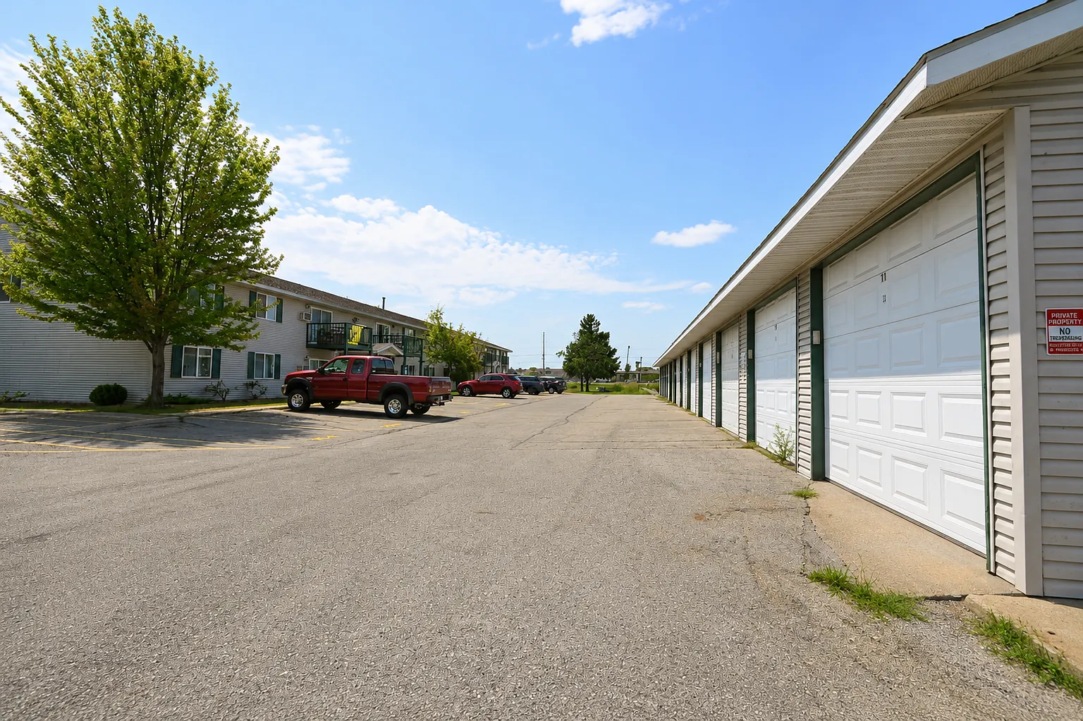 Murdock Apartments — Photo 2