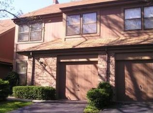 306 Partridge Ln, Wheeling, IL 60090