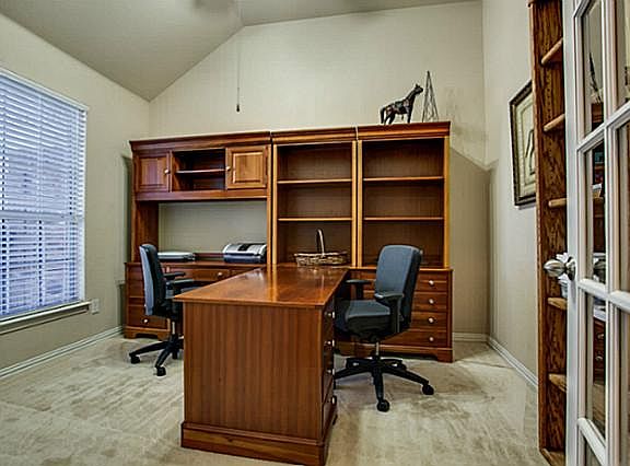 5th image of 4416 Rosewood Ln
