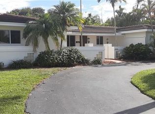 2010 NE 28th St, Pompano Beach, FL 33064