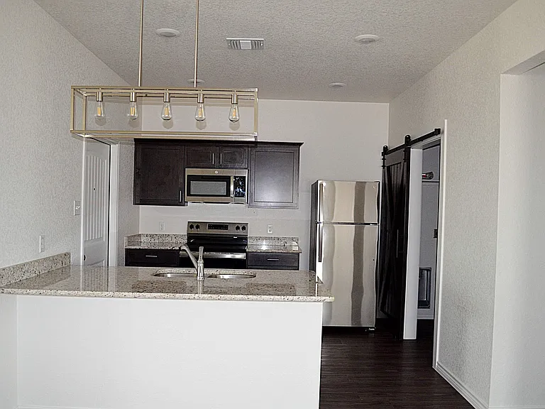 5302 Rose Garden Loop #B — Photo 9