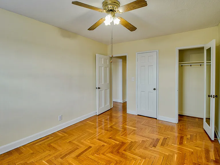 12929 Shaker Blvd — Photo 23