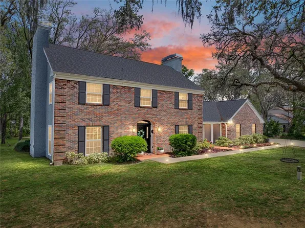 17515 Drake Ct, Lutz, FL 33559