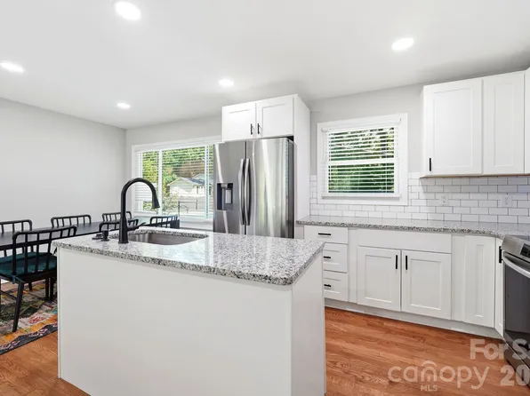 7552 Idlewild Rd, Charlotte, NC 28212