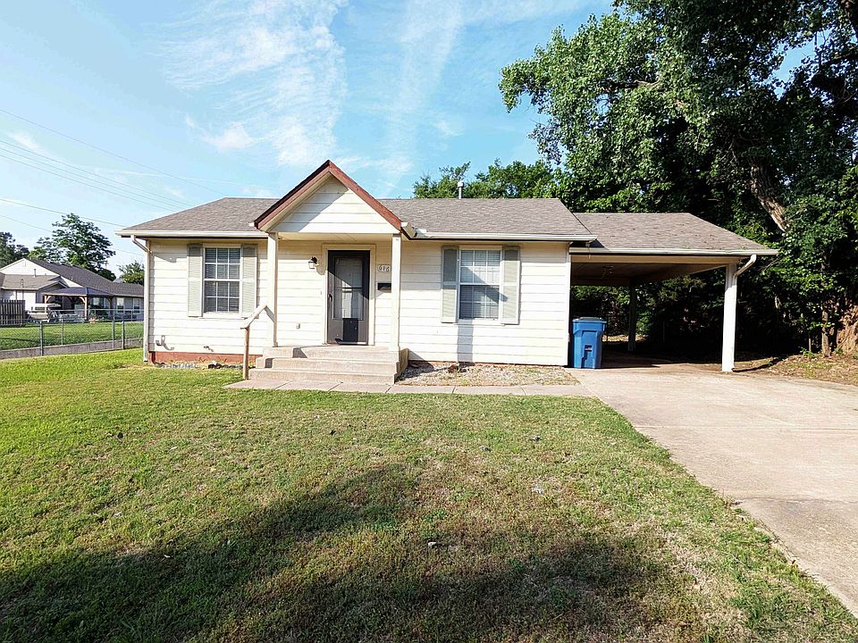 1st image of 616 Lions Park Pl