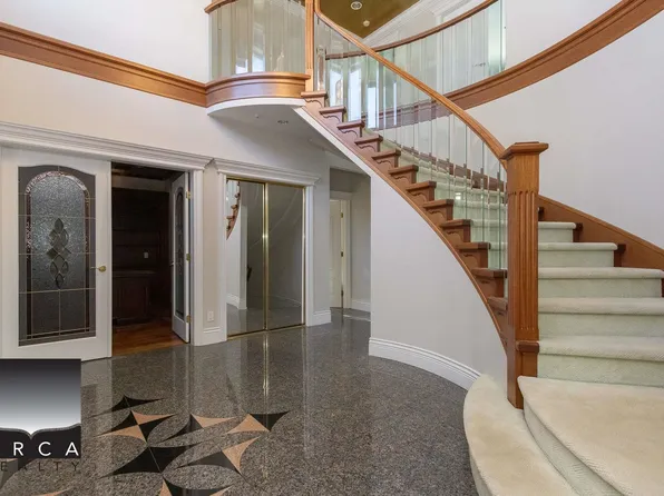 5369 Manson St, Vancouver, BC V5Z 3H2