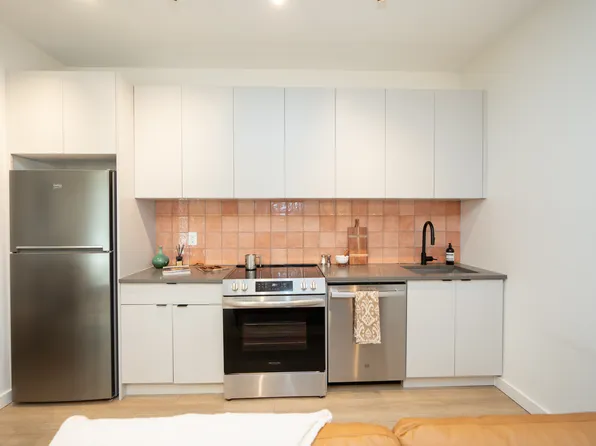 328 Pacific Avenue image 54 of 85