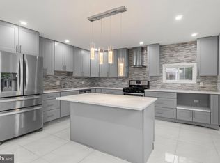 11405 Gifford Ave, Philadelphia, PA 19116