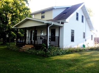 6724 Yarwood Rd, Gillett, WI 54124