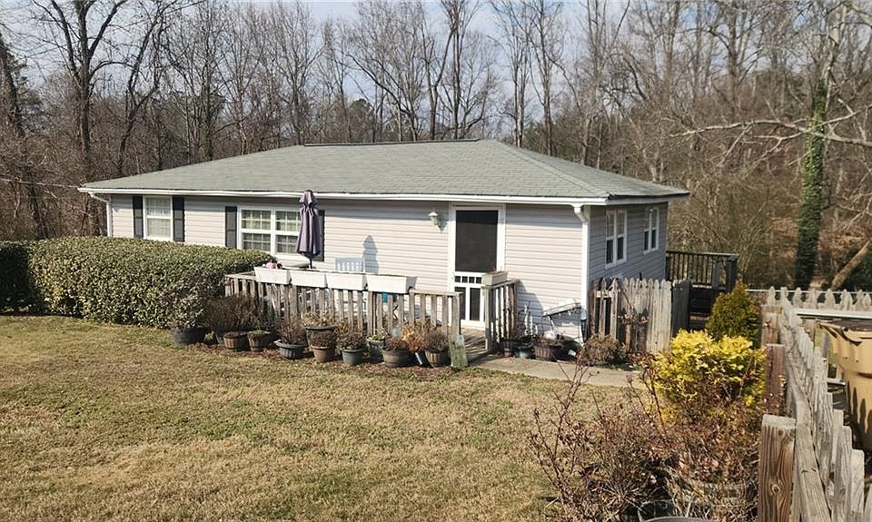 1st image of 5852 Overby Rd