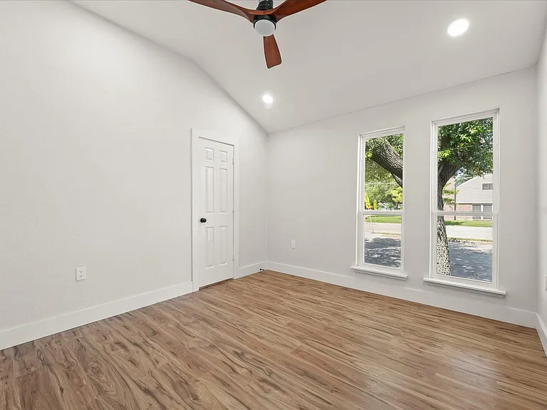 7103 Blythdale Dr — Photo 24