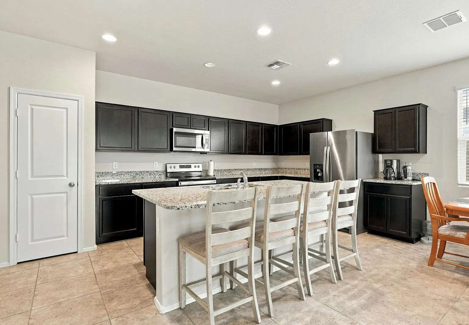 7853 W Miami St — Photo 2