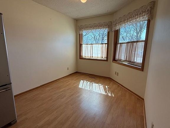 5th image of 324 7th St