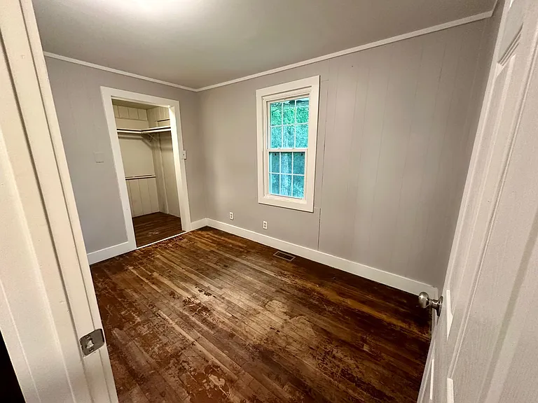 312 Cooper St — Photo 16