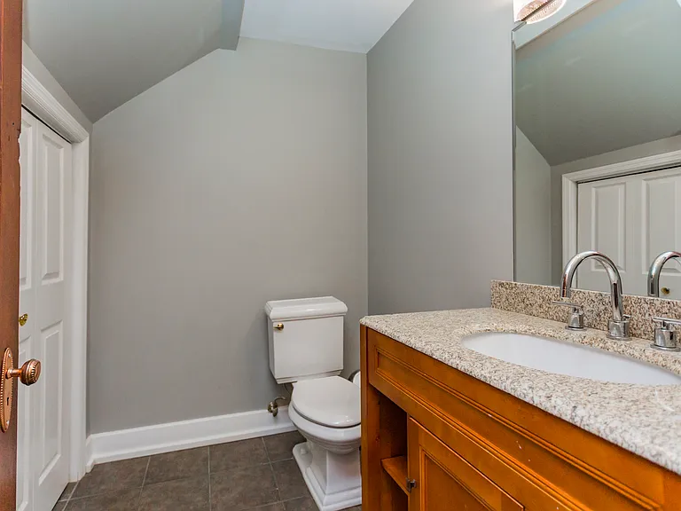 704 Boscobel St — Photo 15