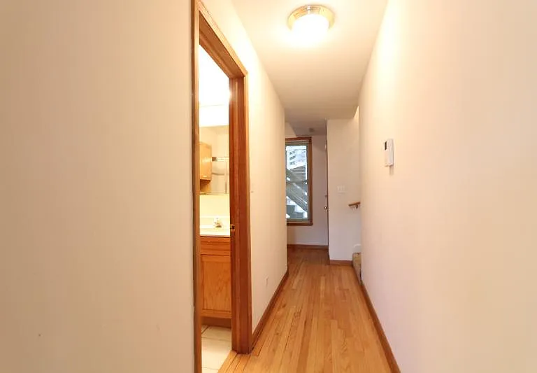 1257 W Flournoy St #2R — Photo 28