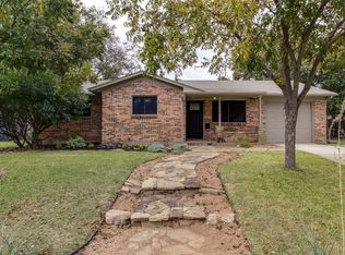 7236 Overhill Rd, Fort Worth, TX 76116