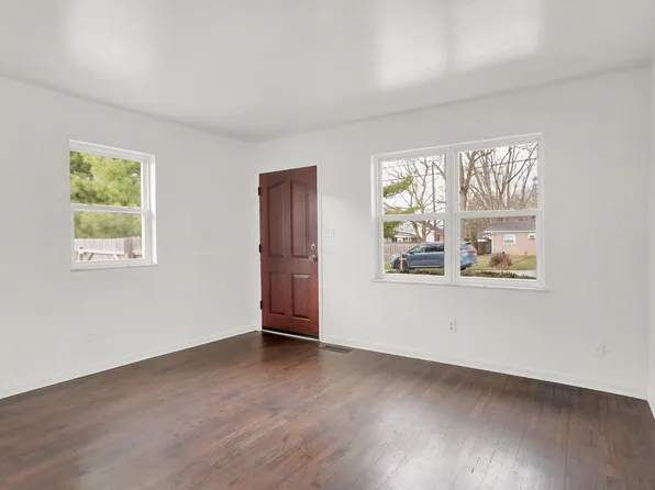 10625 McPherson St, Indianapolis, IN 46280