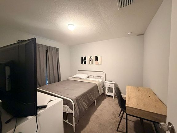 5th image of 1220 NE 11th Ter