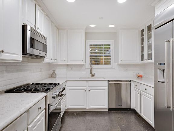 4th image of 4607 Edmondson Ave