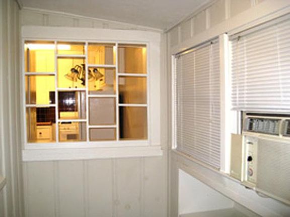 4th image of 4533 1/2 U St