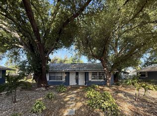 611 Osceola Rd, Nokomis, FL 34275