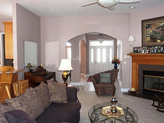 4th image of 5205 W Waterberry Dr
