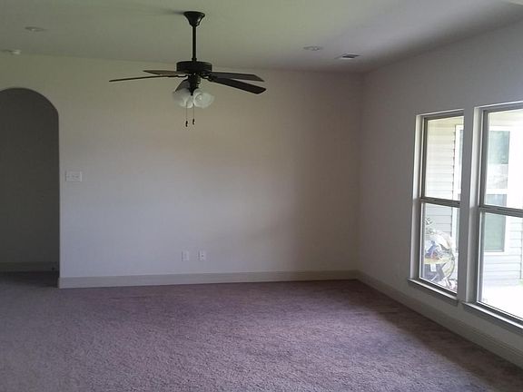 3rd image of 211 Northpointe Dr