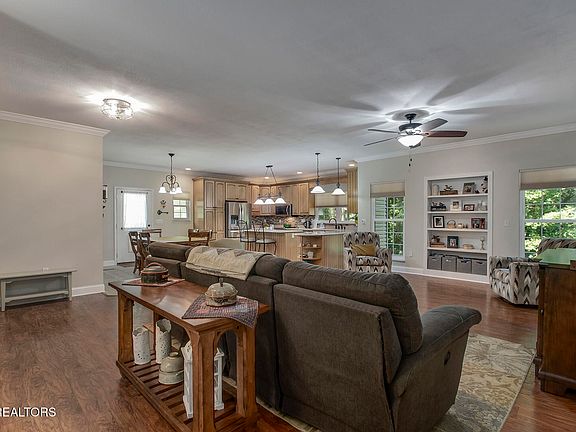 5th image of 226 Oostanali Way