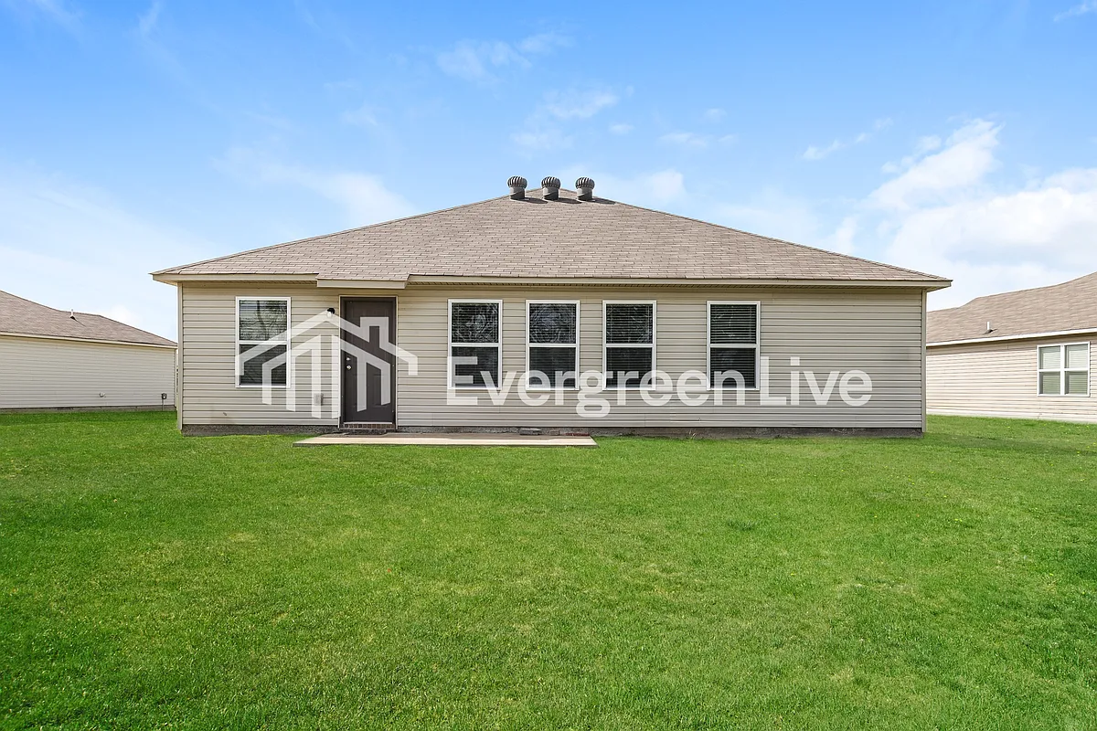 Building Photo - 5421 Yukon Dr
