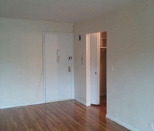 2nd image of 6555 Broadway APT 6B