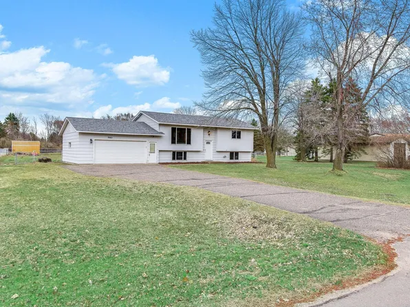 8662 Darlington Ave NE, Monticello, MN 55362