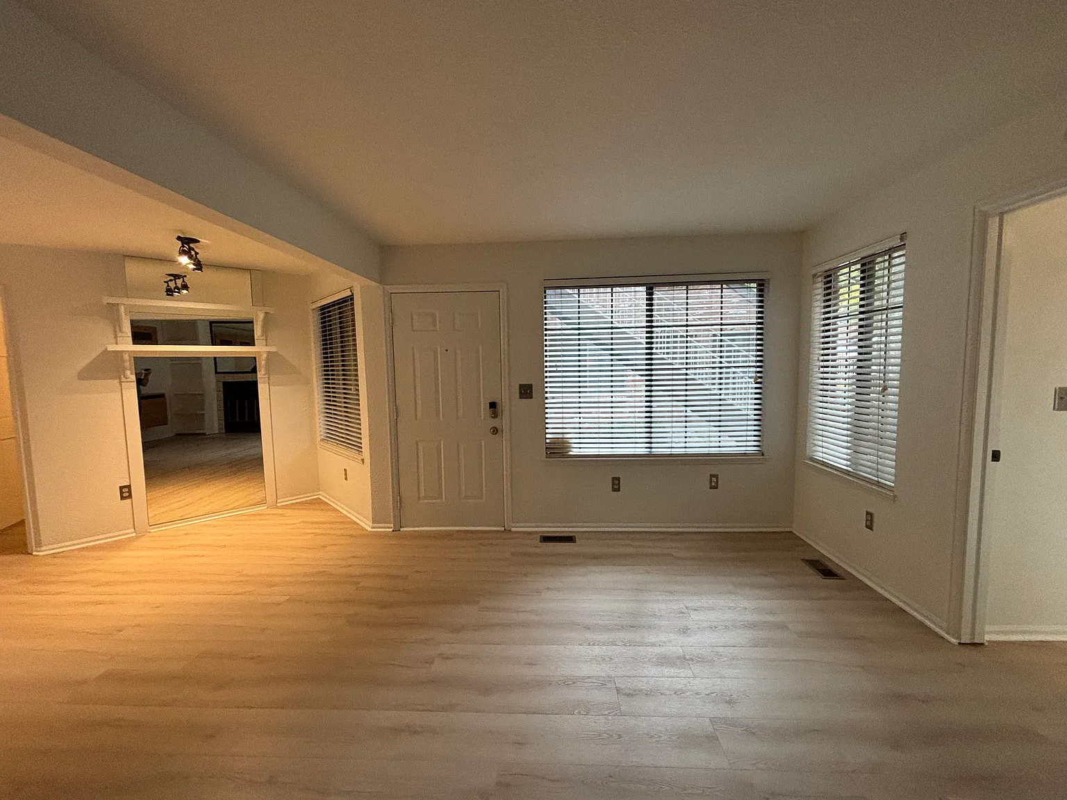 828 S Vance St — Photo 3