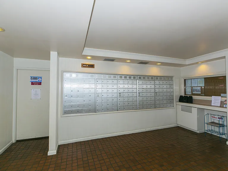 1910 Ala Moana Blvd #21B — Photo 61