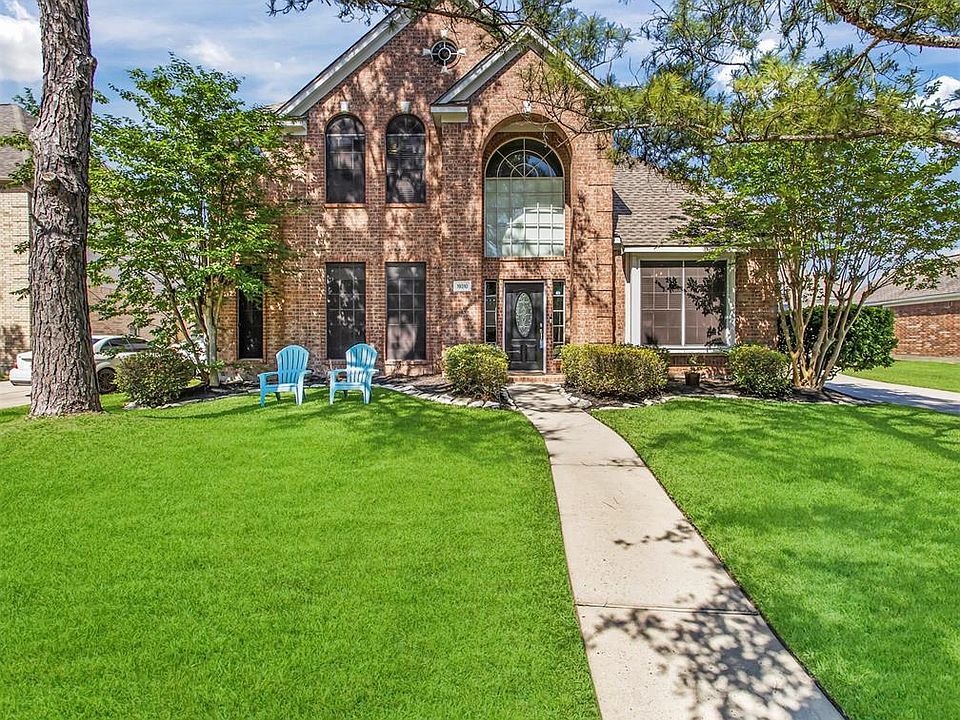 1st image of 19310 Winter Canyon Ln