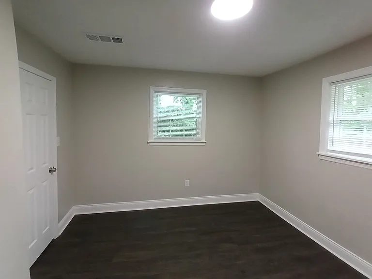 47 Oakwood Dr — Photo 10