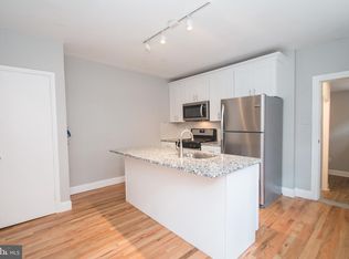1229 W Porter St #1, Philadelphia, PA 19148