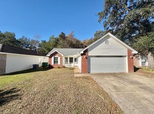 132 Wright Cir, Niceville, FL 32578