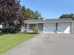 1627 Peony Rd, Lancaster, PA 17602