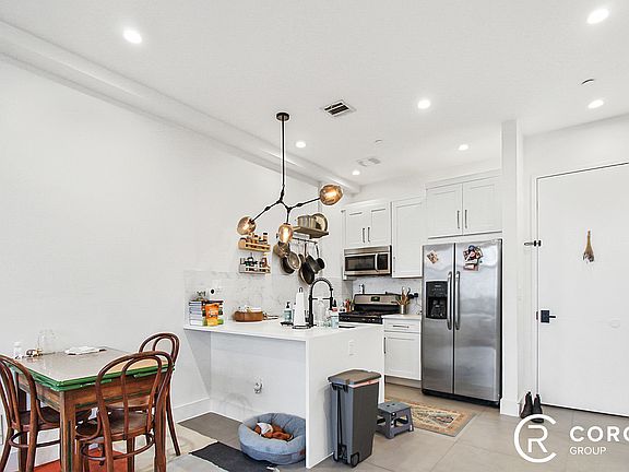 5th image of 1163 Myrtle Ave #4F