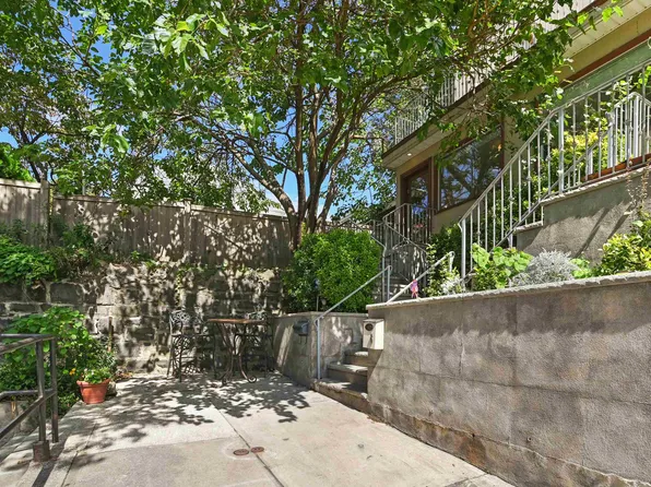 8 Carroll Place image 21 of 21